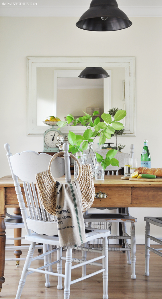 Country Style Rustic Dining Room