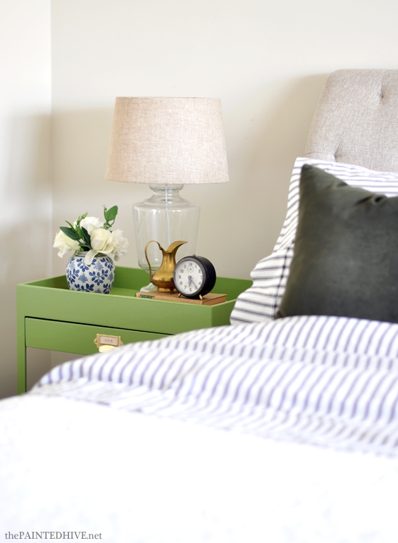 Coastal Bedroom Makeover (Pretty Bedside Table Vignette) | The Painted Hive