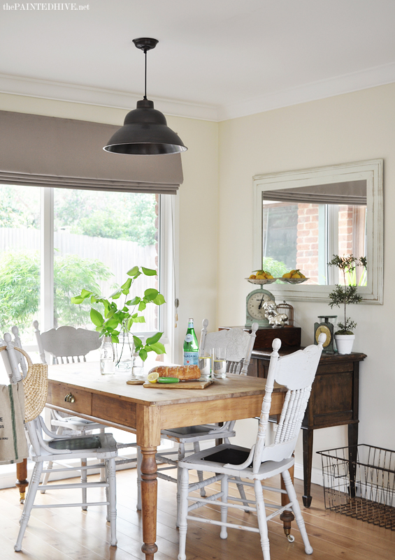 Fresh Cottage Style Dining Room