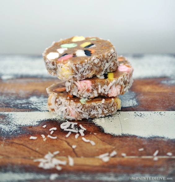 No Bake Candy Crumb 'Cake' | The Painted Hive