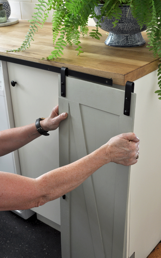 Attaching the DIY Mini Barn Doors