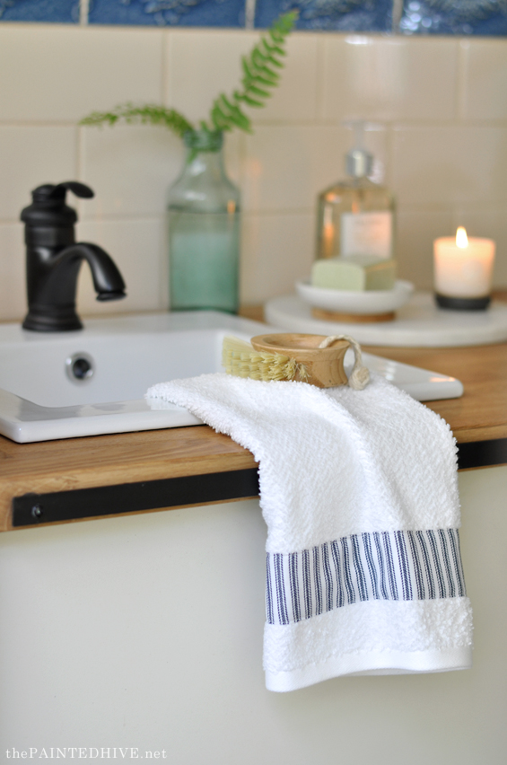 DIY Trimmed Hand Towels