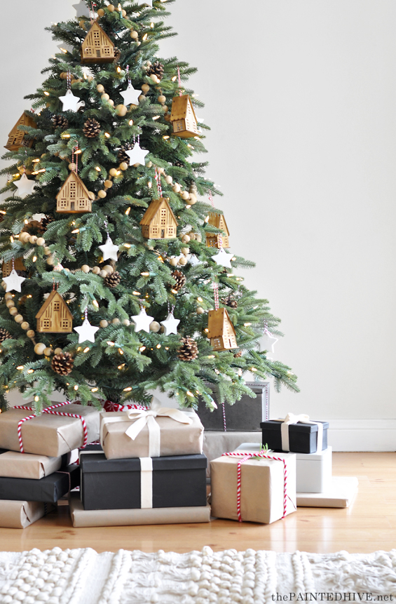 Christmas Tree with Natural Decor