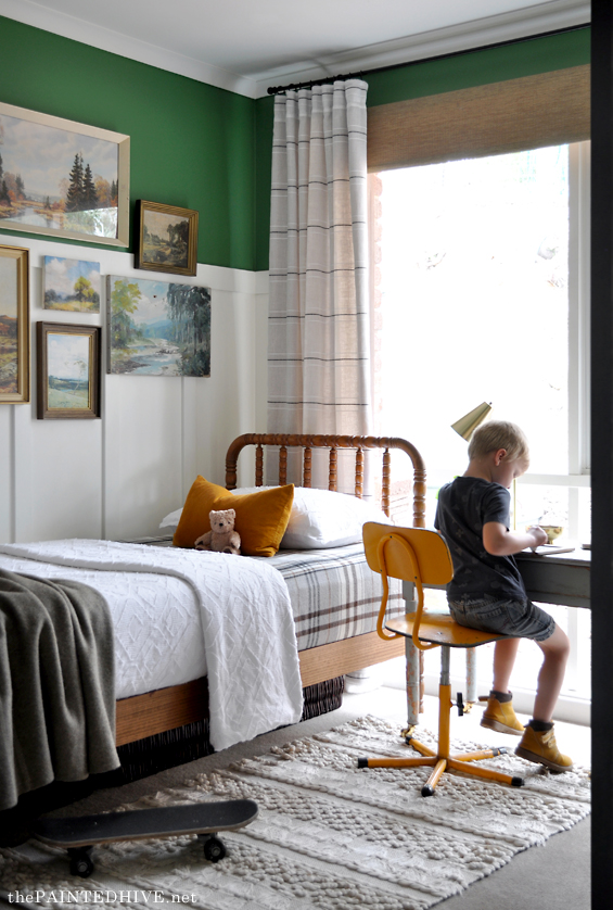 Boy's Lodge Style Bedroom